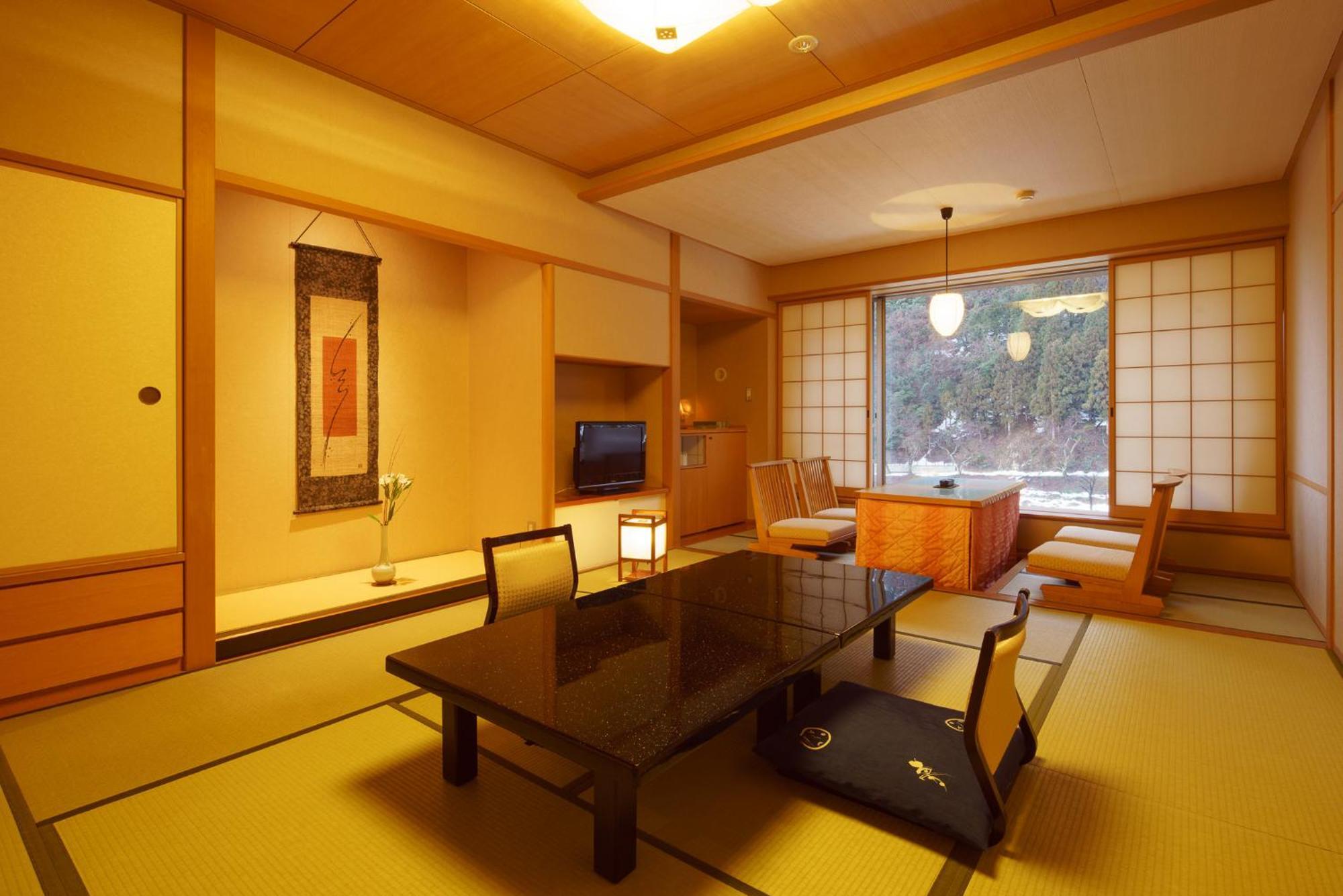 Hotel Shogawa Onsen Yumetsuzuri Komaki  Zewnętrze zdjęcie